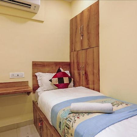 Bkc Corporate Hostel Ac Dormitory มุมไบ ภายนอก รูปภาพ