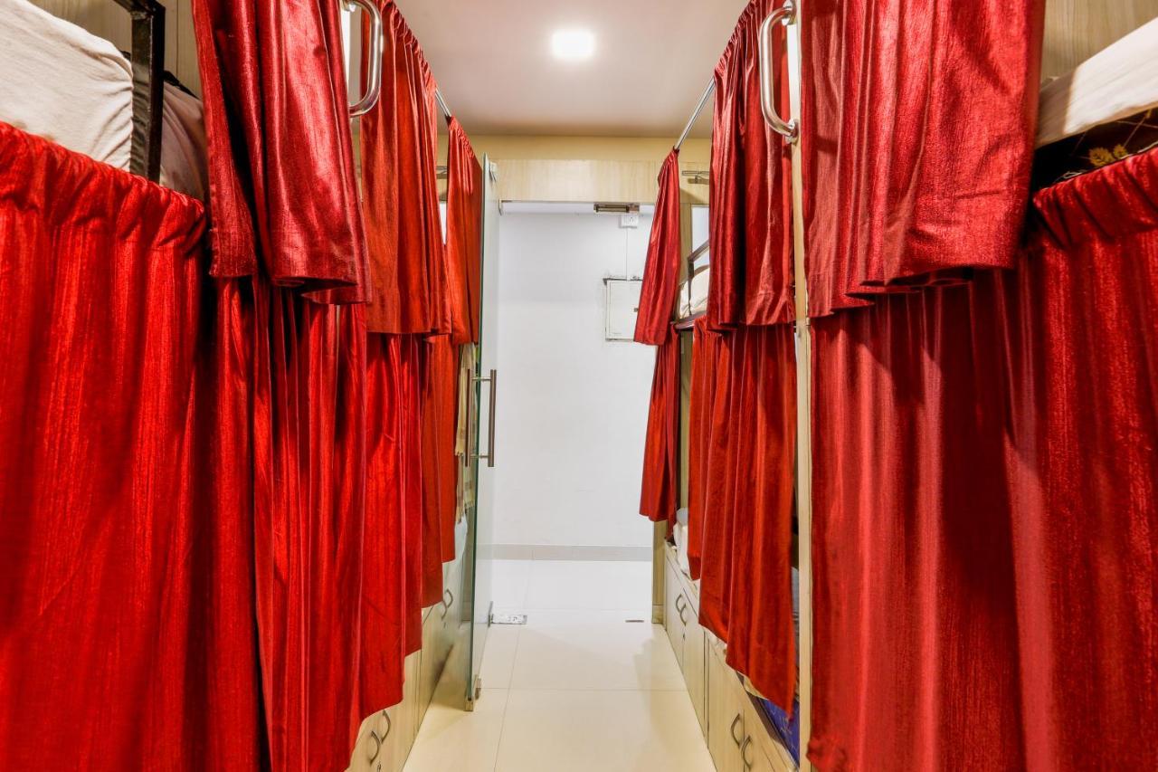 Bkc Corporate Hostel Ac Dormitory มุมไบ ภายนอก รูปภาพ