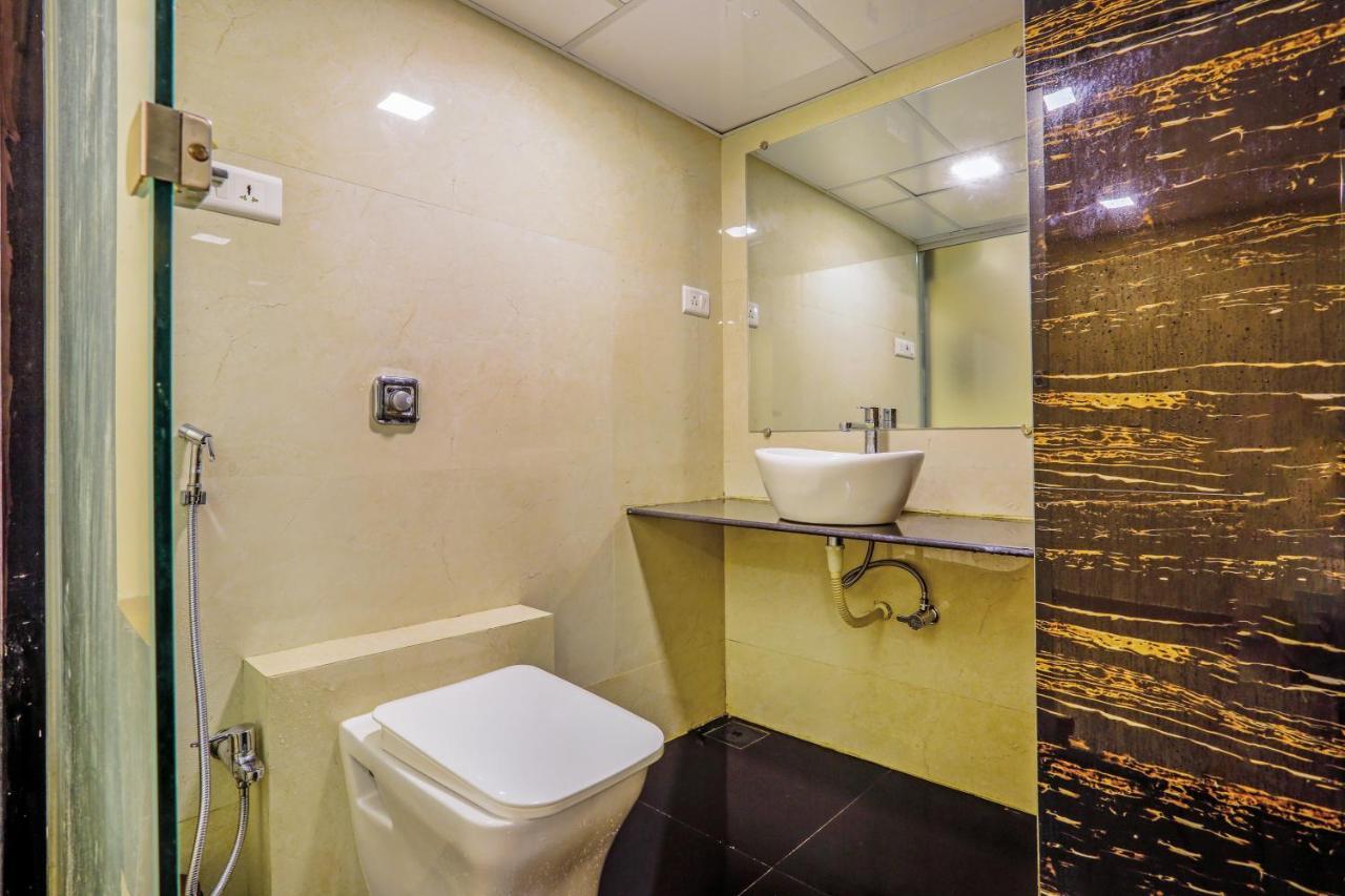 Bkc Corporate Hostel Ac Dormitory มุมไบ ภายนอก รูปภาพ